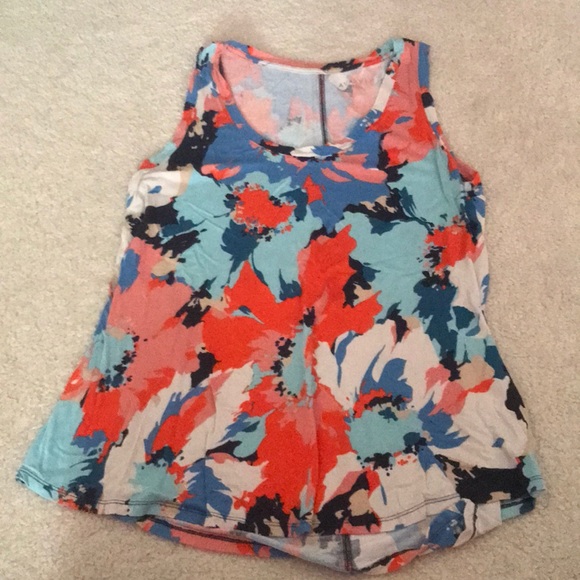 Ava & Vic Splatter Pattern Flowy Tank - Picture 1 of 5